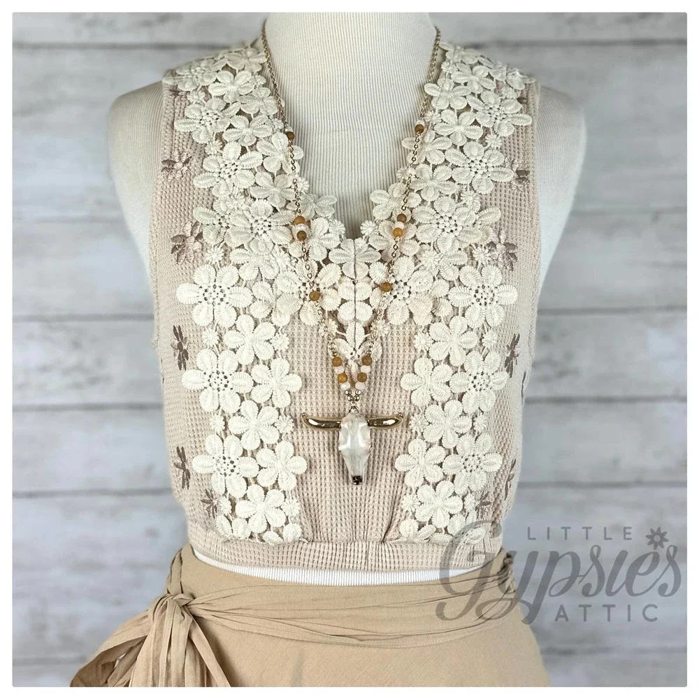 POL Keep it Classy Crop Top - Picture 5 of 13